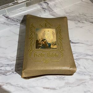 Vintage‎ Holy Bible Catholic illustrated